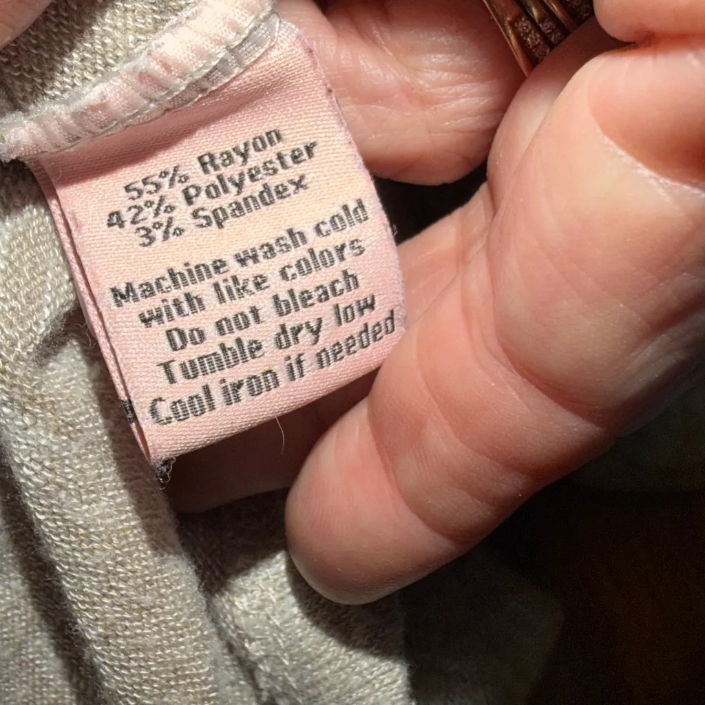 Juicy Couture Camel color Long Sleeve Top Hi Lo off shoulder top size large - Image 6