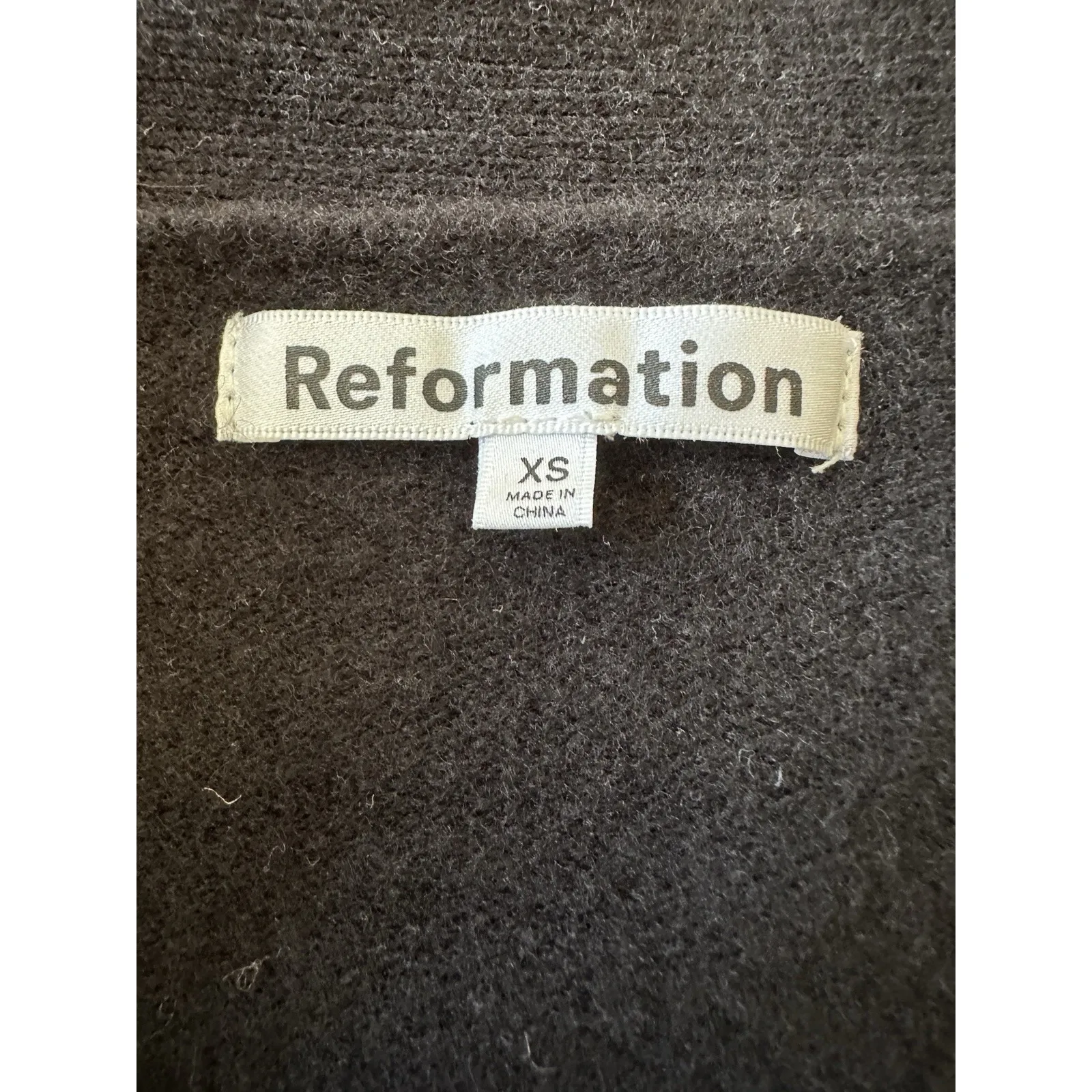 Reformation Val Crop Wool Cardigan Black Size XSmall Missing‎ Button - Image 5