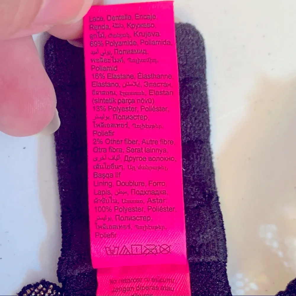 La Senza Beyond Sexy Ultimate Plunge Black and Gold Lace Bra - Image 5