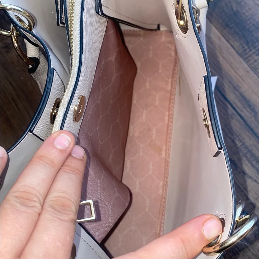 Aldo Tan Tote with Gold Hardware - Image 8