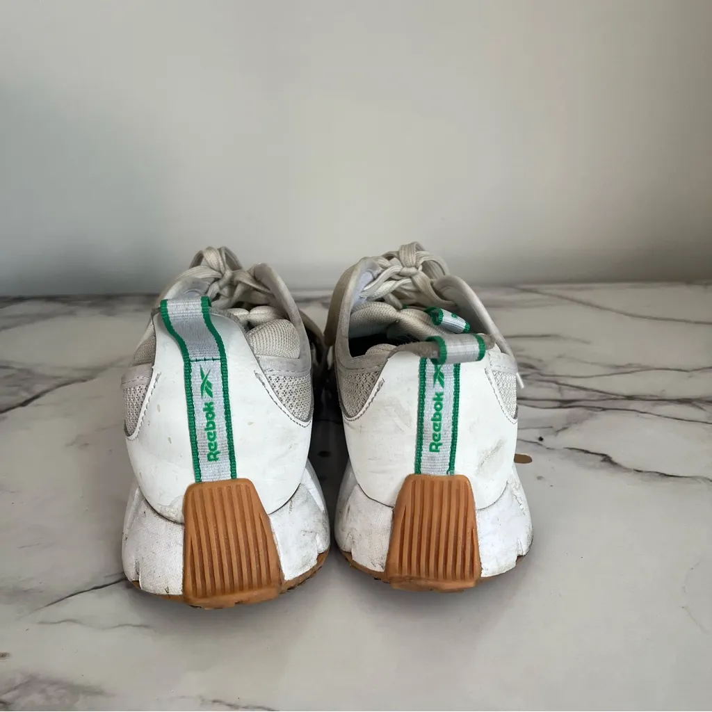 Reebok Zig Dynamica White Green Running Sneakers Size 8 - Image 4