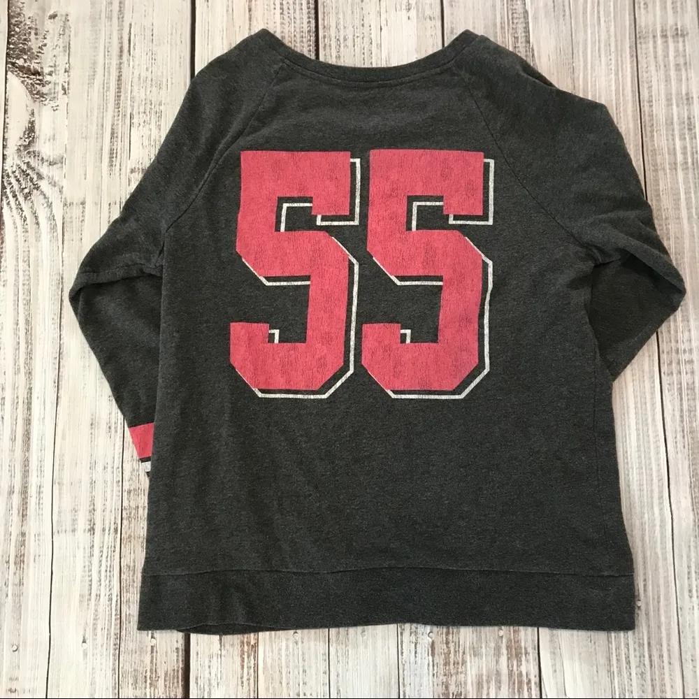 Disney Parks Authentic Original Crew Sweatshirt. Size XLarge. EUC - Image 3