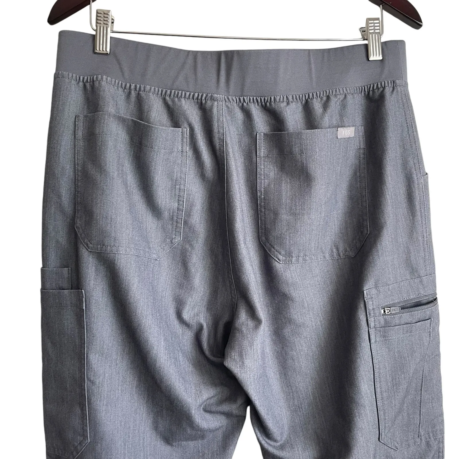 Figs Women Scrub Cargo Pants L Gray Technical Collection Medical Nurse Workwear‎ - Image 5