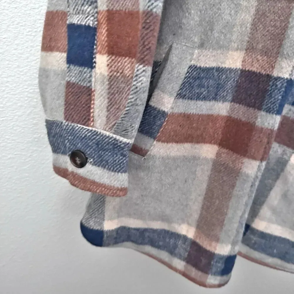 CHARLOTTE AVERY | Navy Blue Tan Plaid Oversized Shacket Jacket | Medium - Image 3