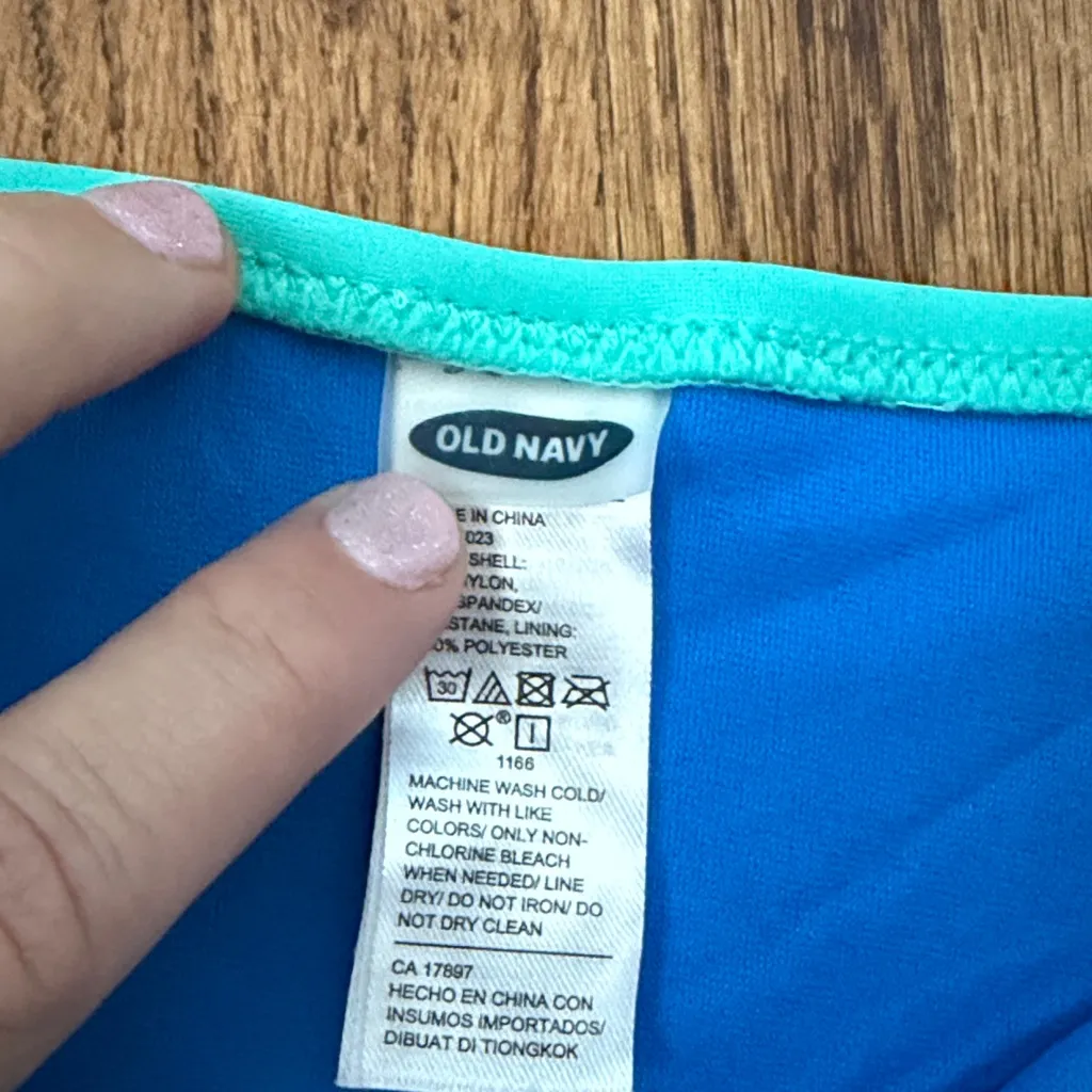 Old Navy Turquoise and Royal Blue Bikini Set Size Medium - Image 2