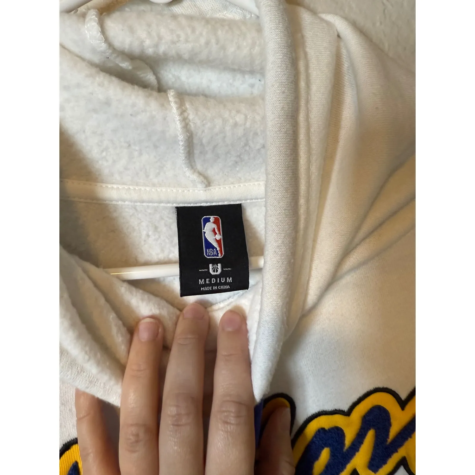 Golden State Warriors NBA Pullover Hoodie Sweatshirt Women's Medium - Image 3