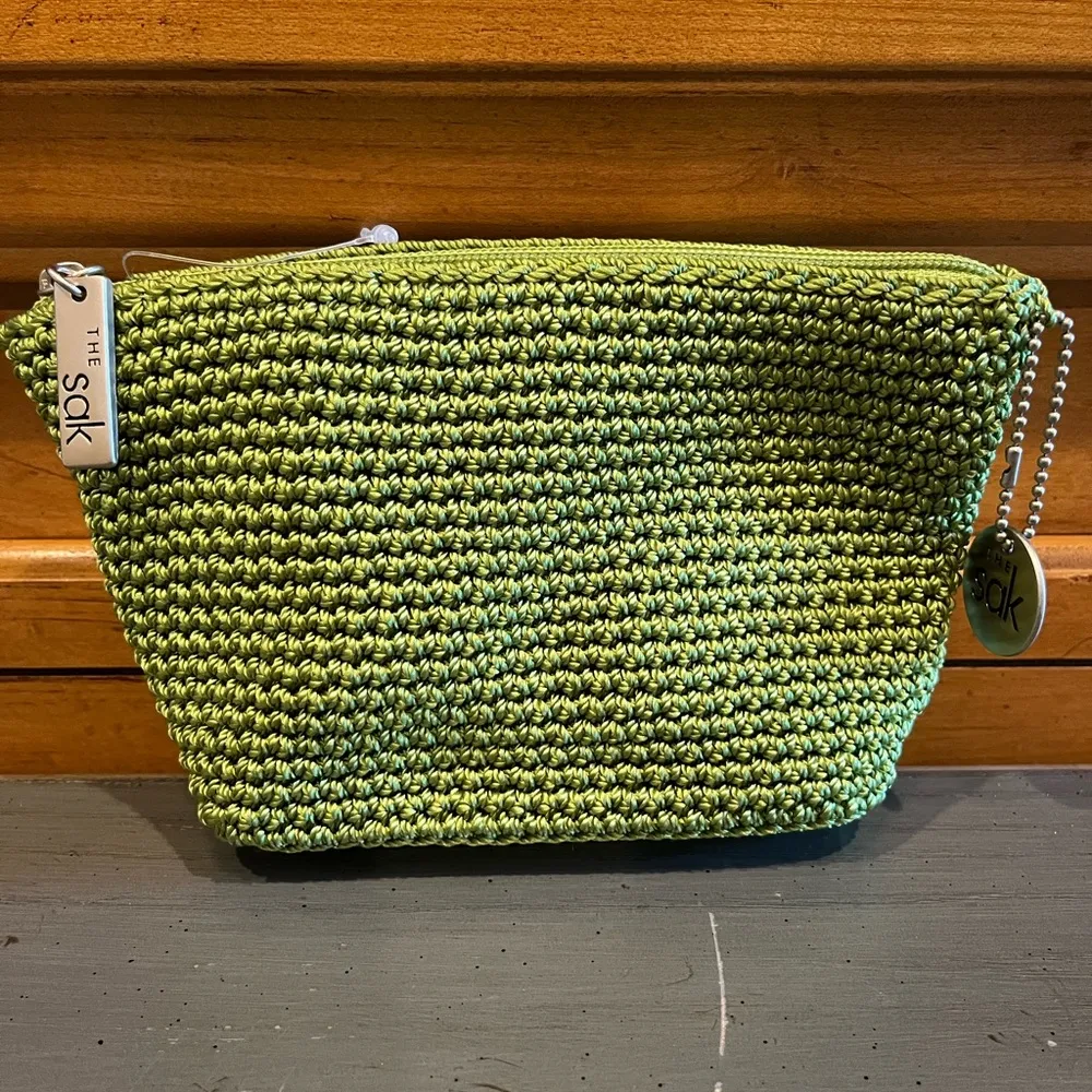 NWOT  Green Crochet Cosmetic Bag - Image 2