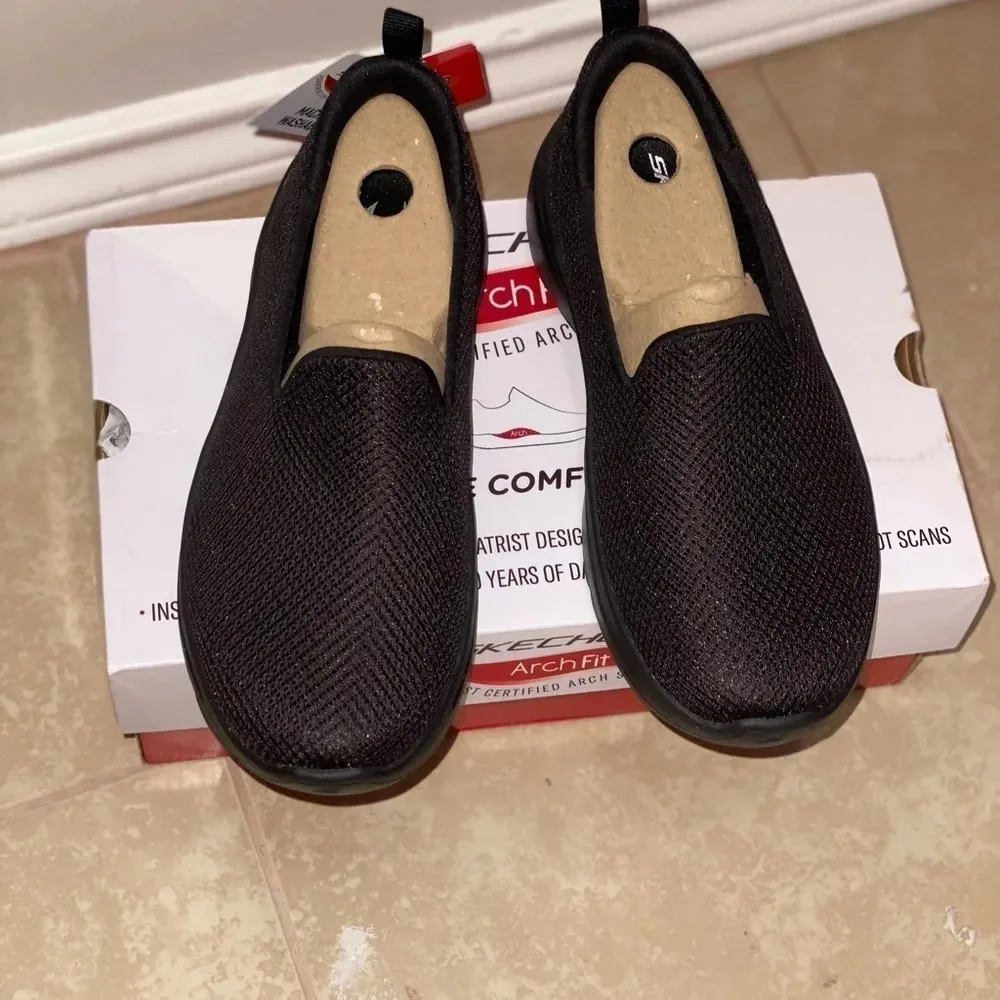 Skechers Women Shoes Black Go walk Arch Fit size 6 Slip on - Image 7