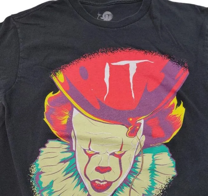 Shirt Size Small Pennywise Graphic Print T-Shirt Horror Tee Scary Clown Graphic Print Unisex - Image 3