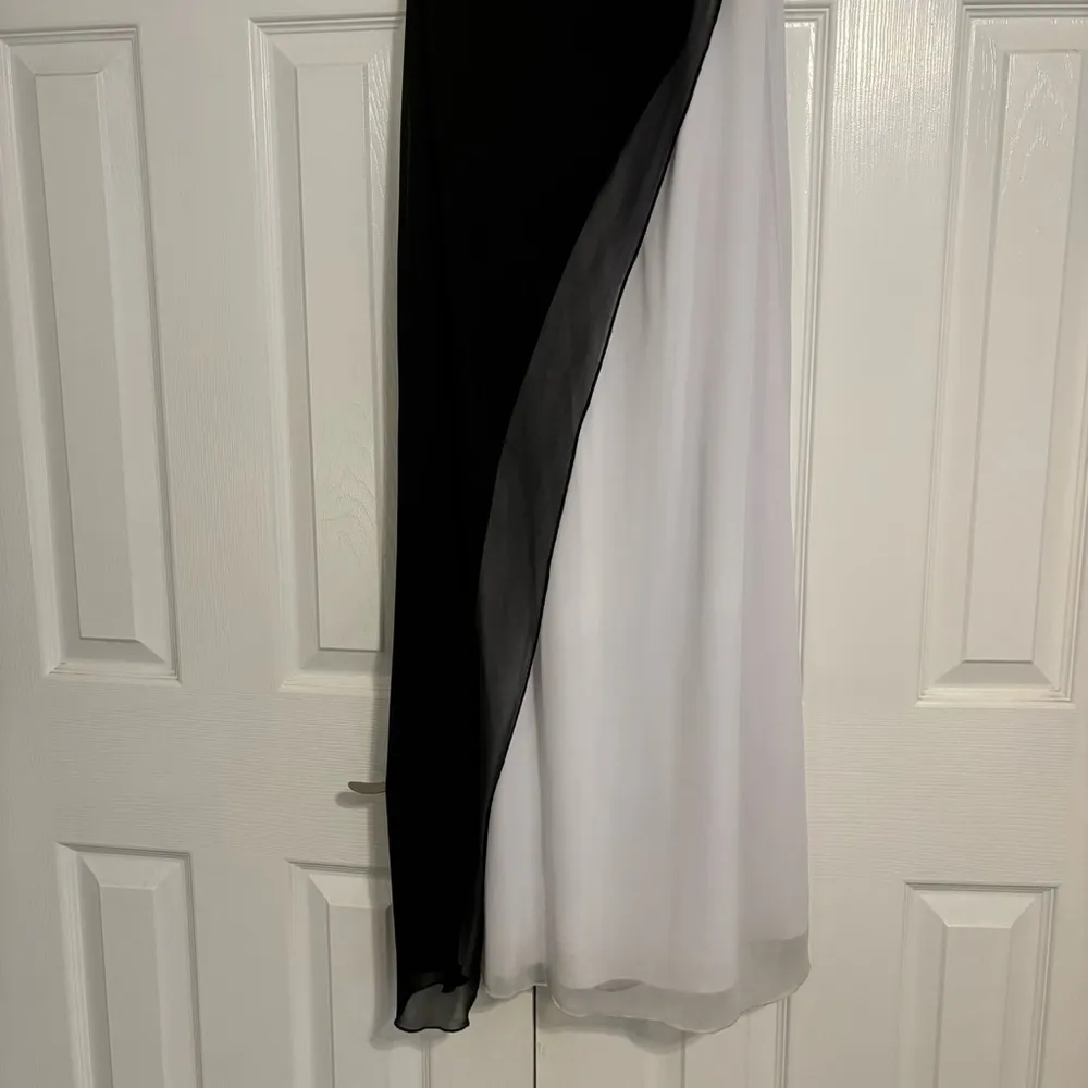 Taboo Y2K Black & White Strapless Maxi Dress Size M - Image 5