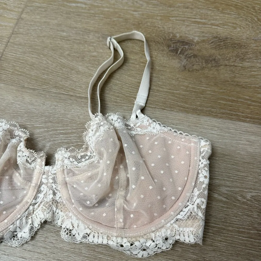 Victorias Secret Beige Dream Angels Push Up Unlined Underwire Bra - Image 4