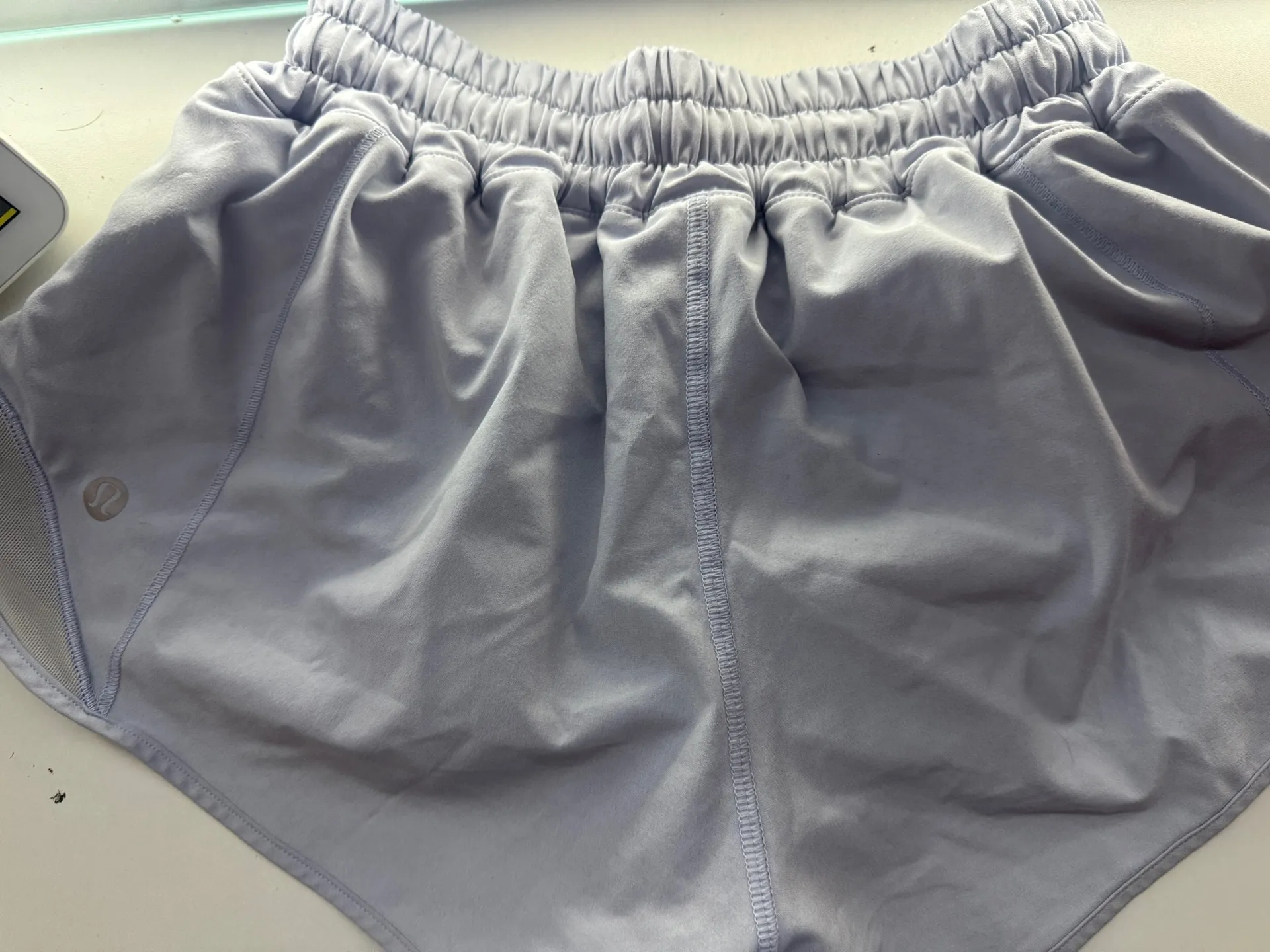 Lululemon Shorts 2.5" Hotty Hot Low-Rise - Image 2