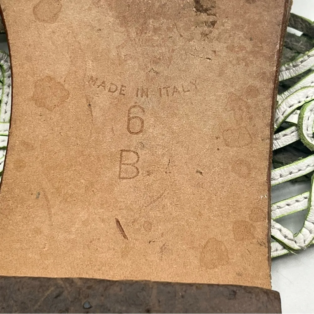 Lilly Pulitzer Sz 6 Sandals White Green Older Label Thong Style - Image 8