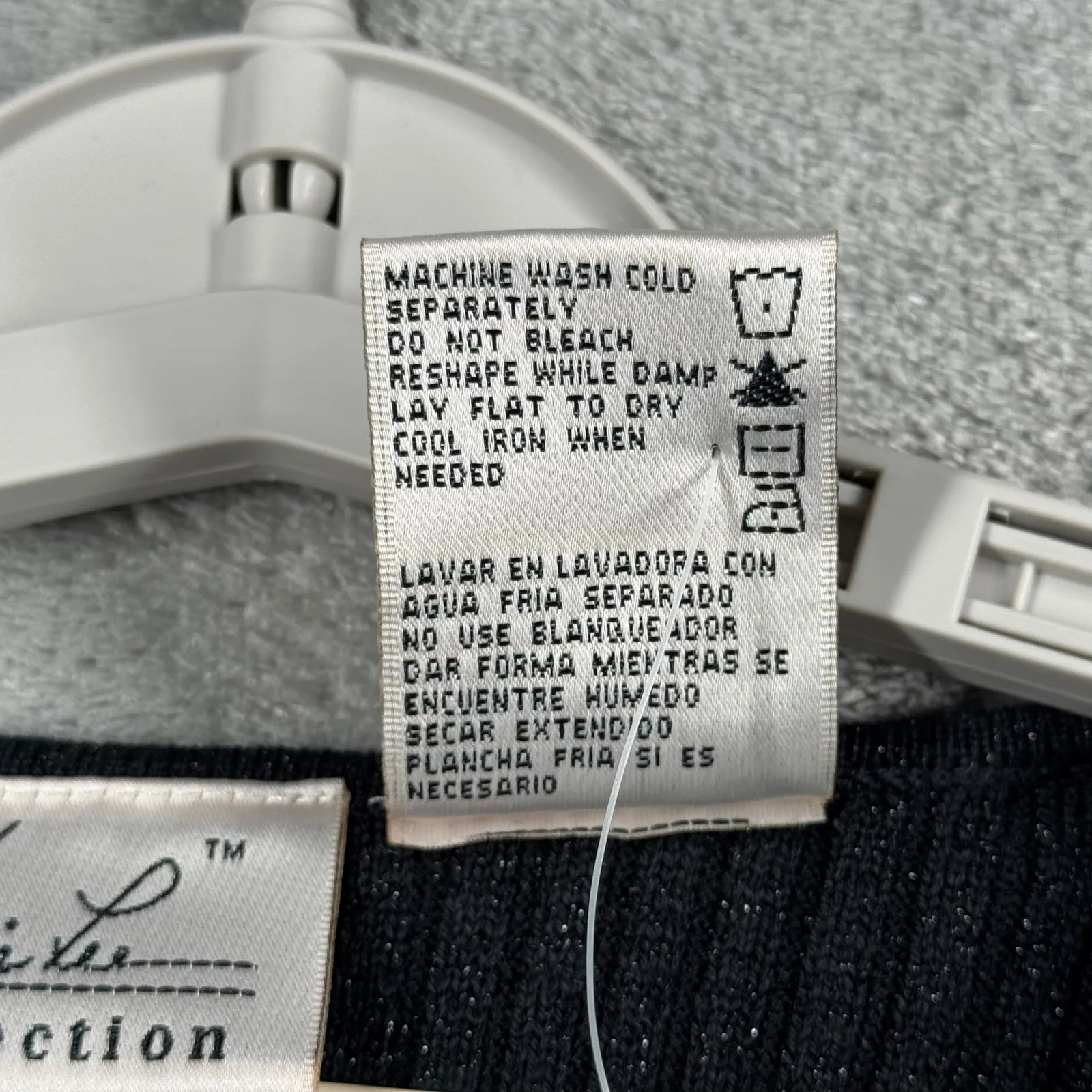 Kathie Lee Collection Knit Top Black Short Sleeve Ribbed V Neck Metallic Large - Image 7