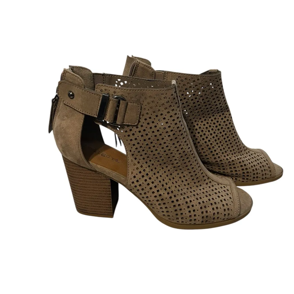 NWOT..Indigo Rd. Brown Suede Open Toe Ankle Booties Size: 8.5 Tan - Image 3