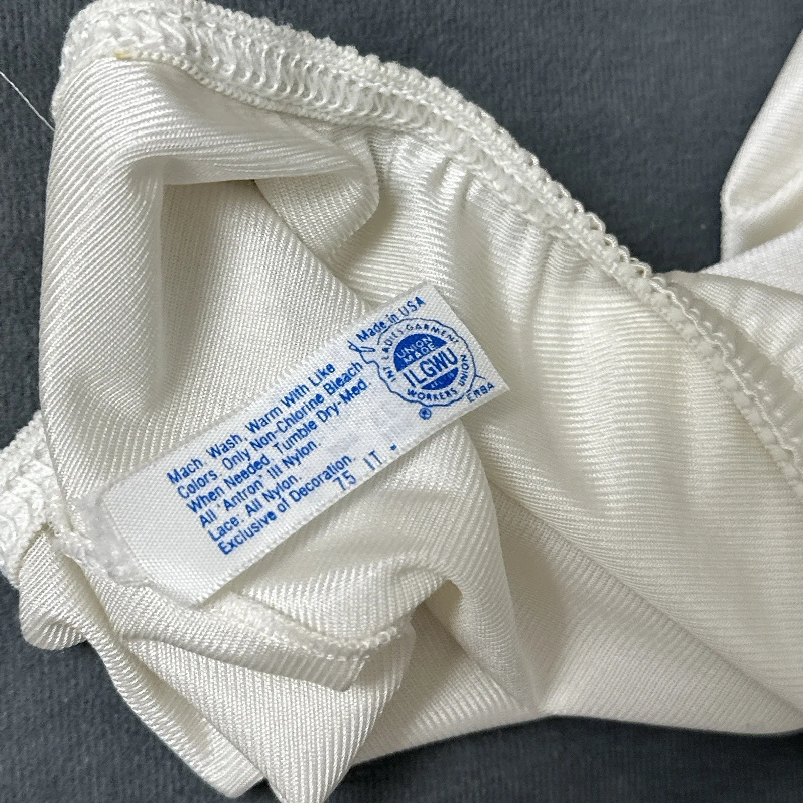 Vintage Maidenform Wise Buys Half Slip Small Nylon Tricot Scalloped Violet Lace - Image 6