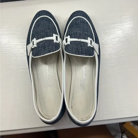 Ferragamo Women's Blue and White Slip-On Loafers Size 7.5 - Image 2
