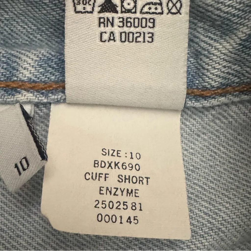 Vintage Calvin Klein Jeans High Rise Cuffed Denim Shorts Size 10 - Image 6