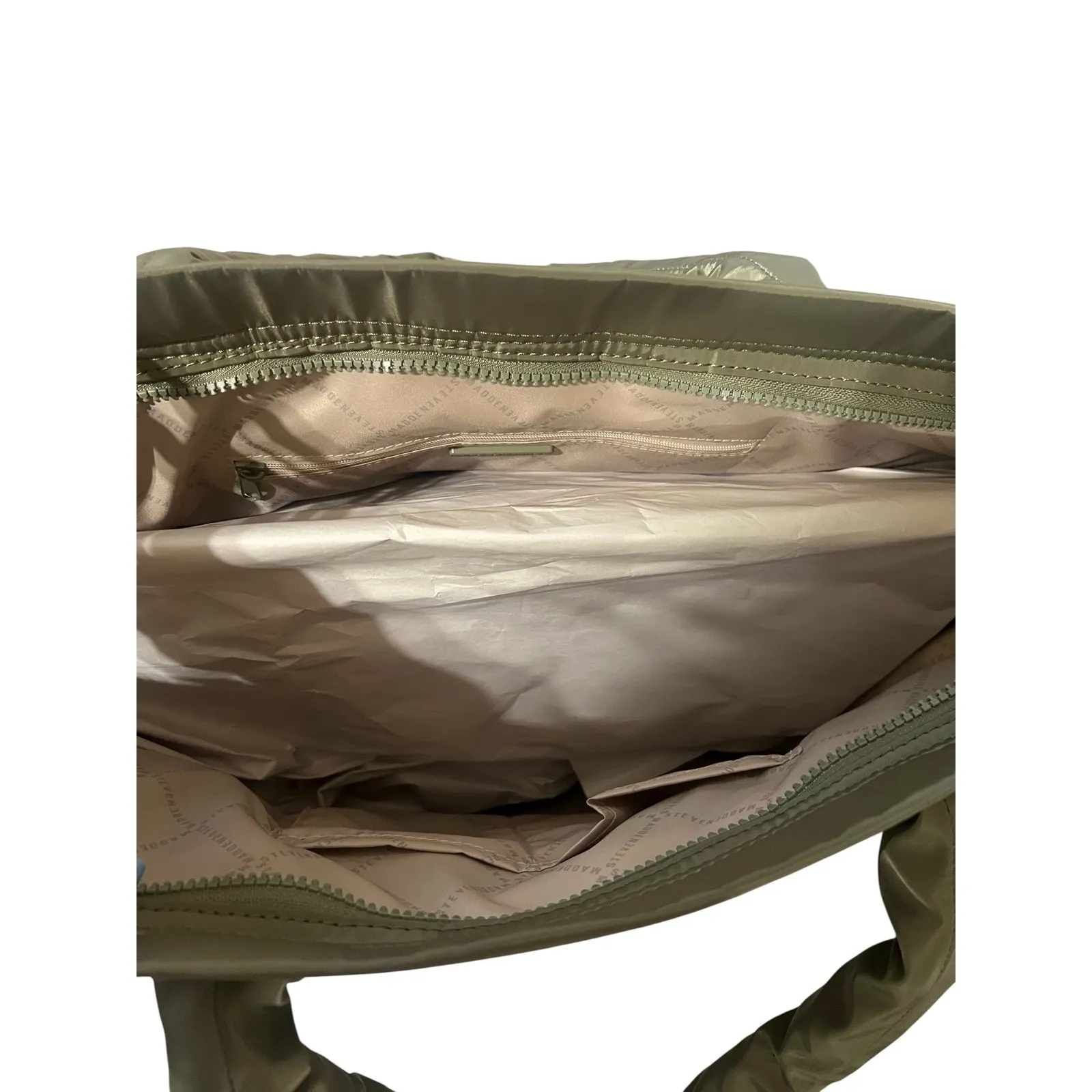 Steve Madden‎ Olive Green Quilted Tote Bag Zip Pocket New with Tags - Image 9