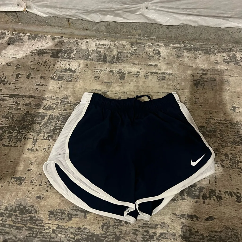 NWT Nike Navy Blue Dri-Fit Tempo Running Shorts Size Small - Image 2
