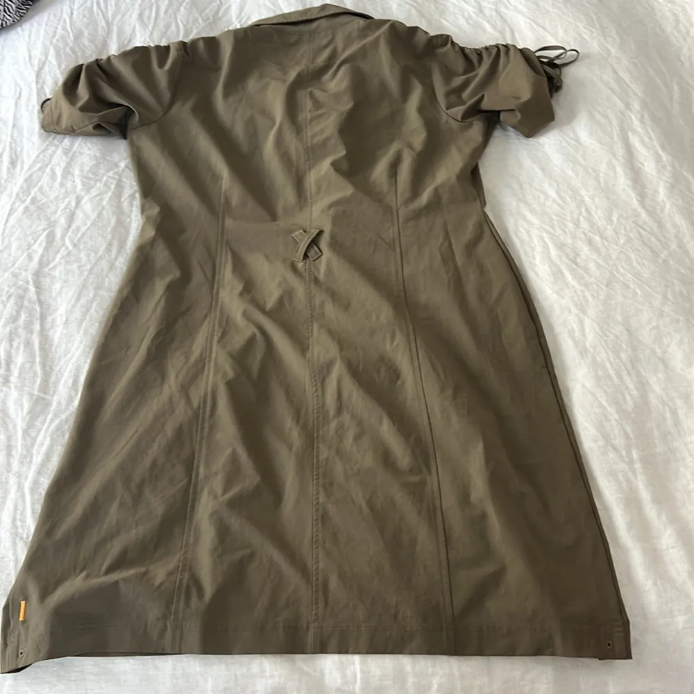 LUCY Active Adventure Dress Olive Green Short Sleeve Button Down Flex Size L Size L - Image 4