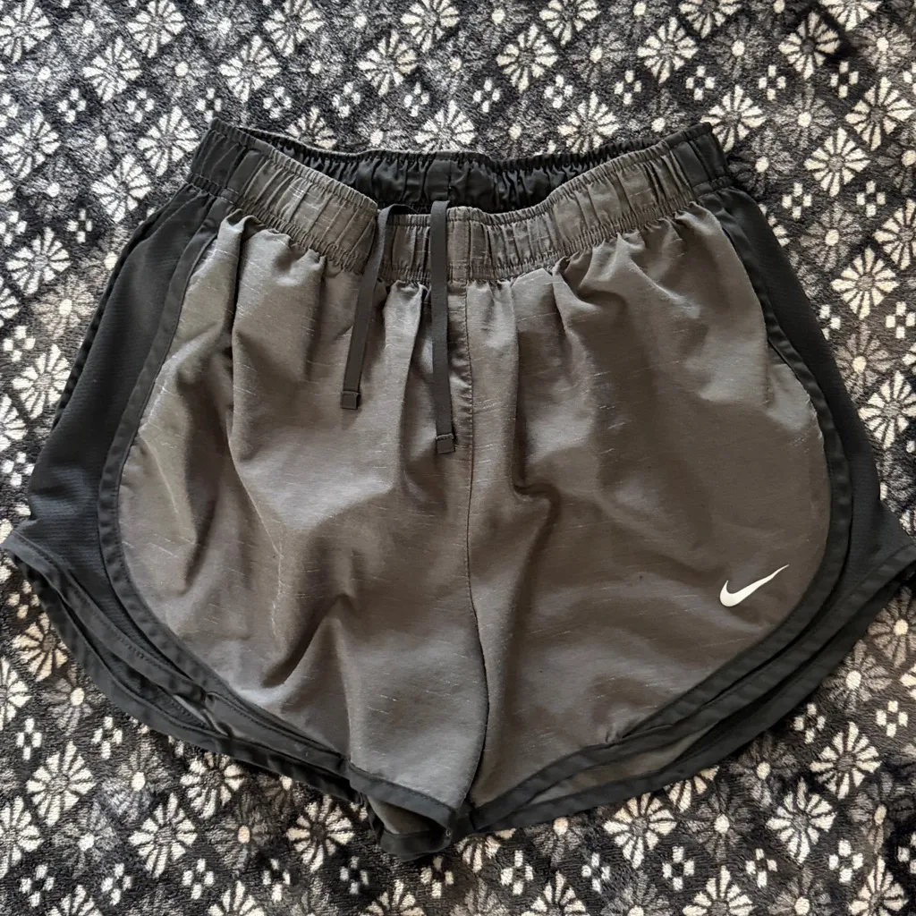 Nike running shorts - Image 2