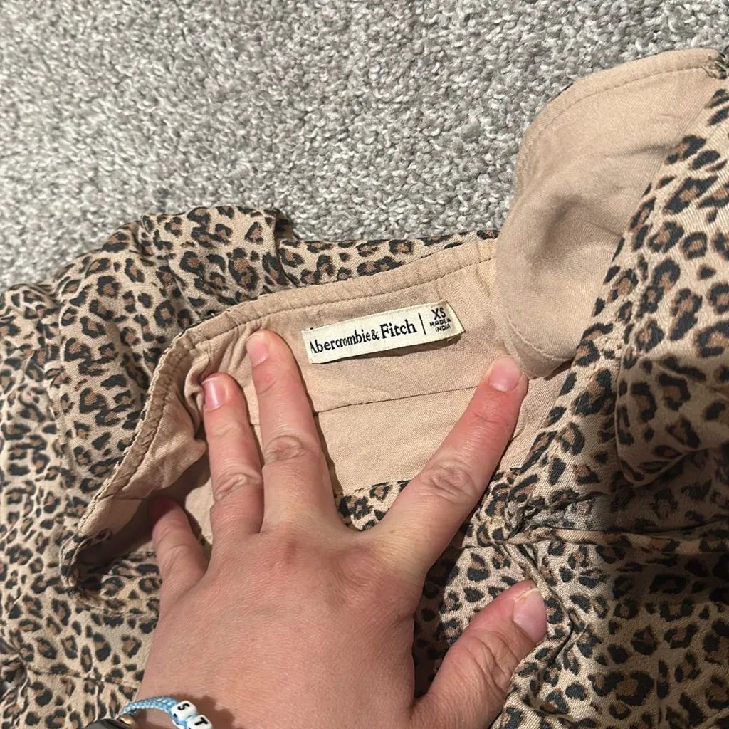 Abercrombie‎ & Fitch Cheetah print mini wrap skirt size XS - Image 2