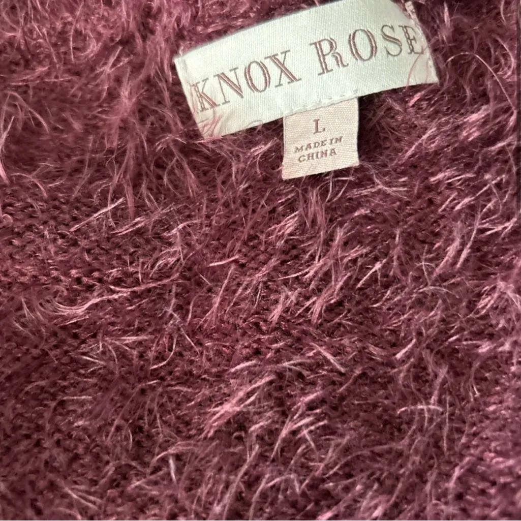 Knox Rose size Large sweater, oversized, dark pink with floral design - Image 2