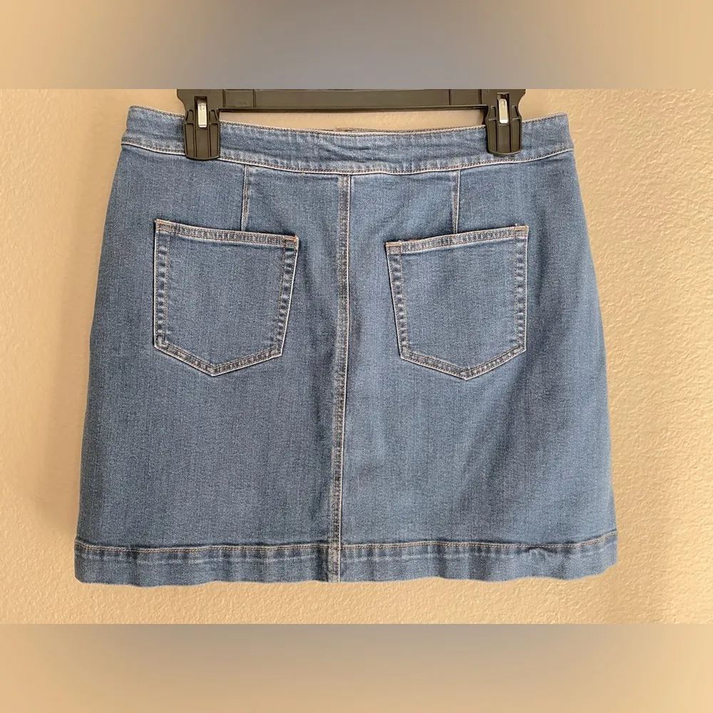 Loft  Denim Button Down Jean Skirt Size 14 - Image 3