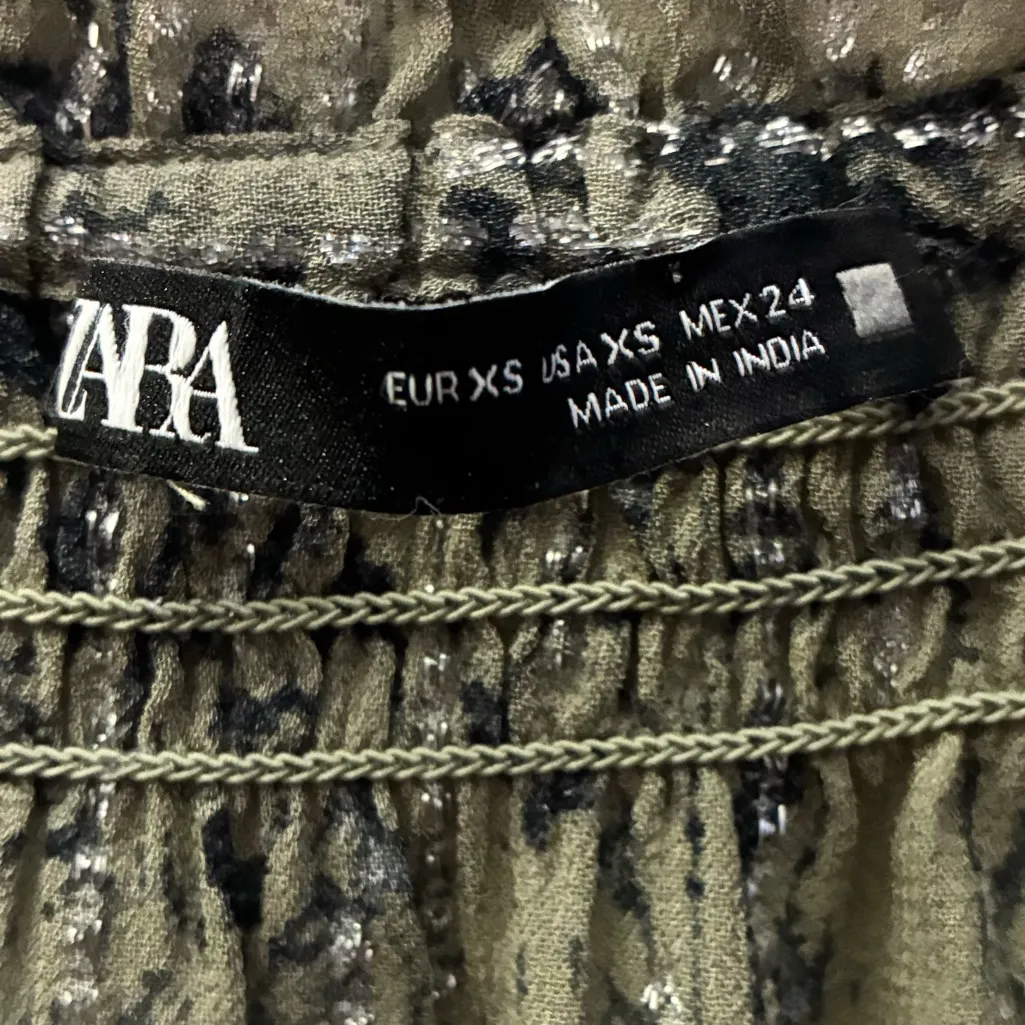 Zara Eoman Women’s Smocked Mock Neck Metallic Threads Blouse XS Green - Image 7