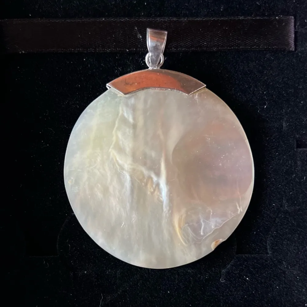 MOTHER OF PEARL Natural Seashell Pendant BIG AND BEAUTIFUL White 2” Beachy BOHO - Image 3