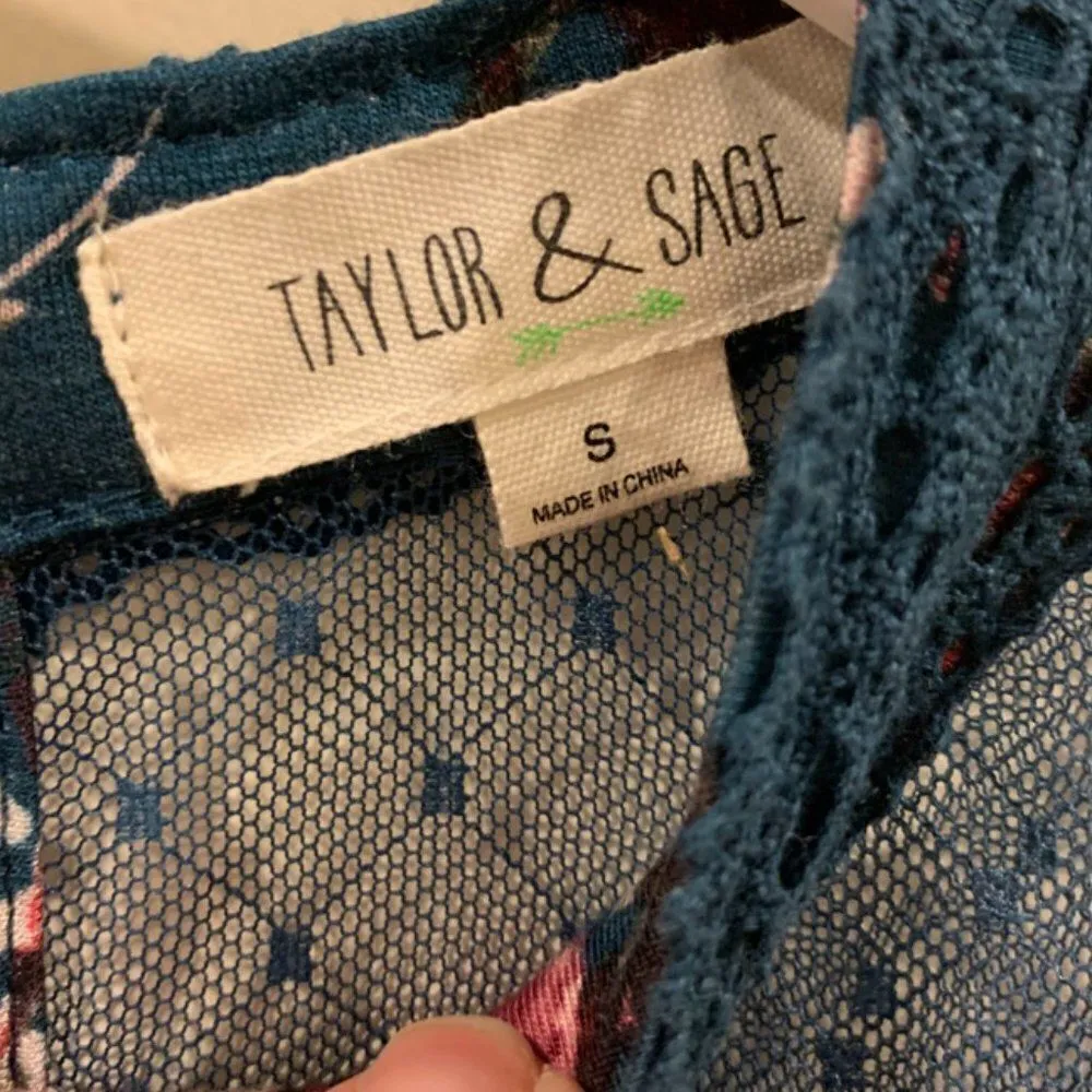 Taylor and Sage Flare Arm Top - Image 5