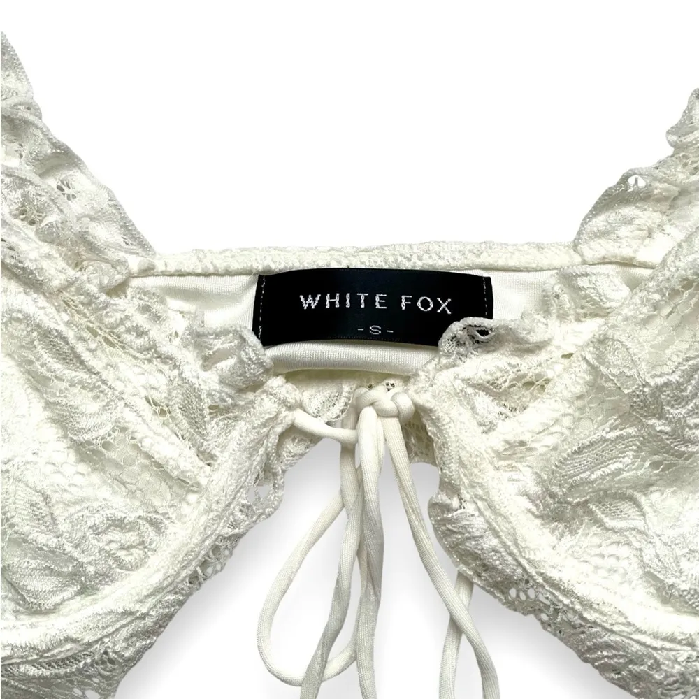 NWOT  Hot For Me Bell Sleeve Lace Crop Top - Image 3