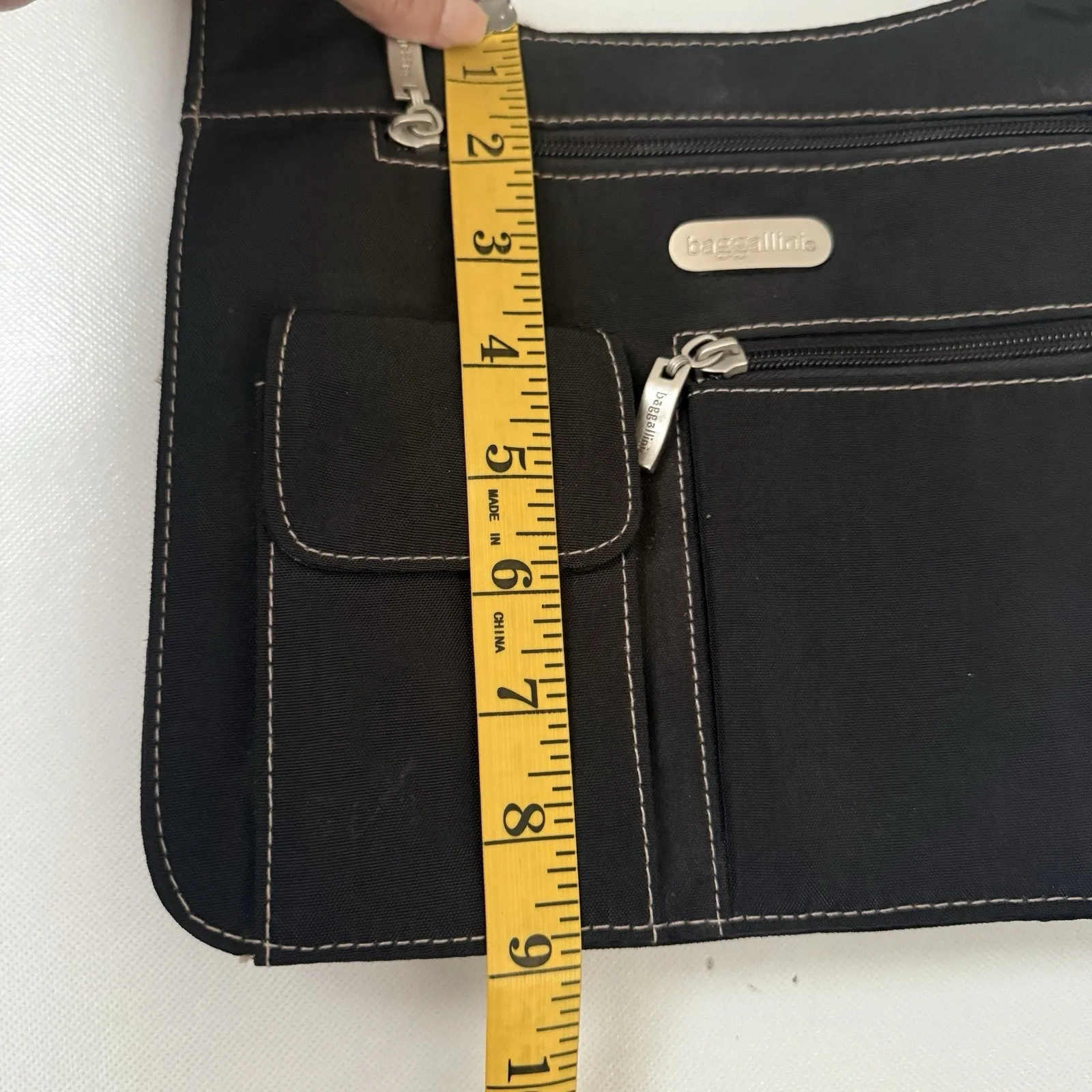 Baggallini Cross Over Buckle Crossbody Expandable Black Nylon Travel Bag - Image 11