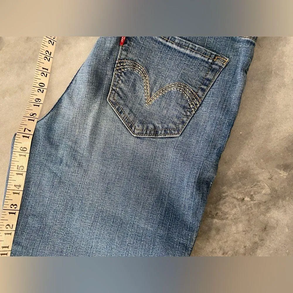 Levi’s Size 6 Perfectly Slimming 512 Capri Cropped Denim Jeans Cuff 5 Pocket - Image 7