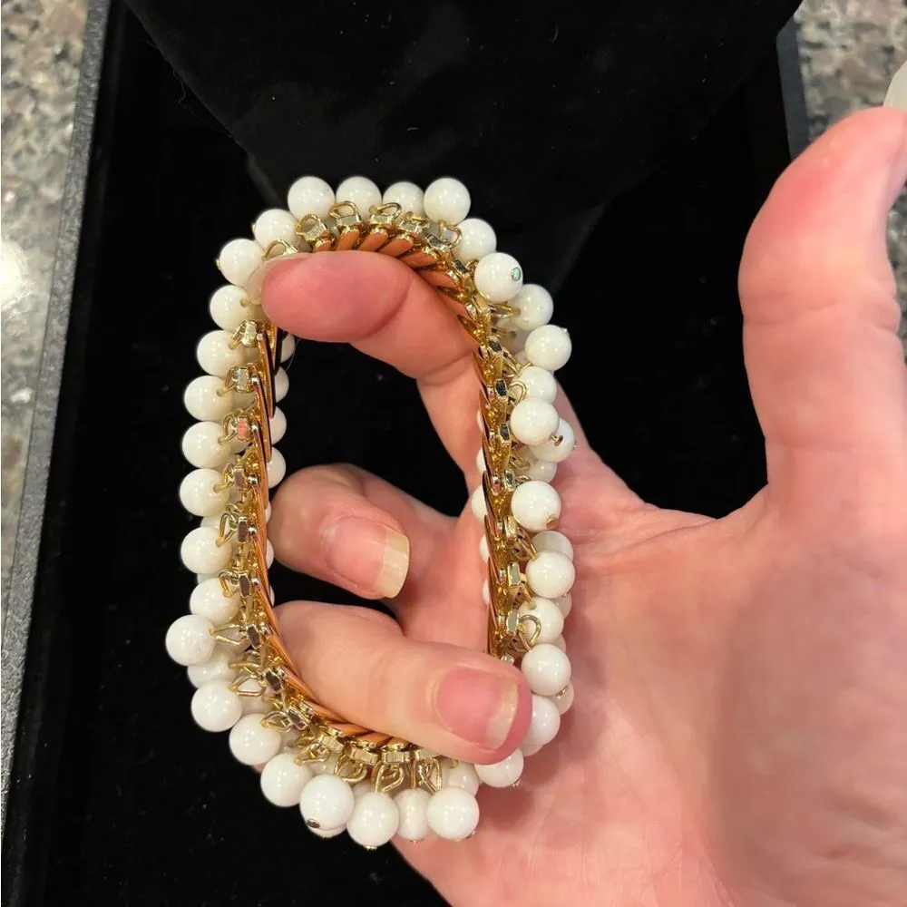 Vintage Cha Cha Milk Glass Beaded Bracelet Gold - Image 3