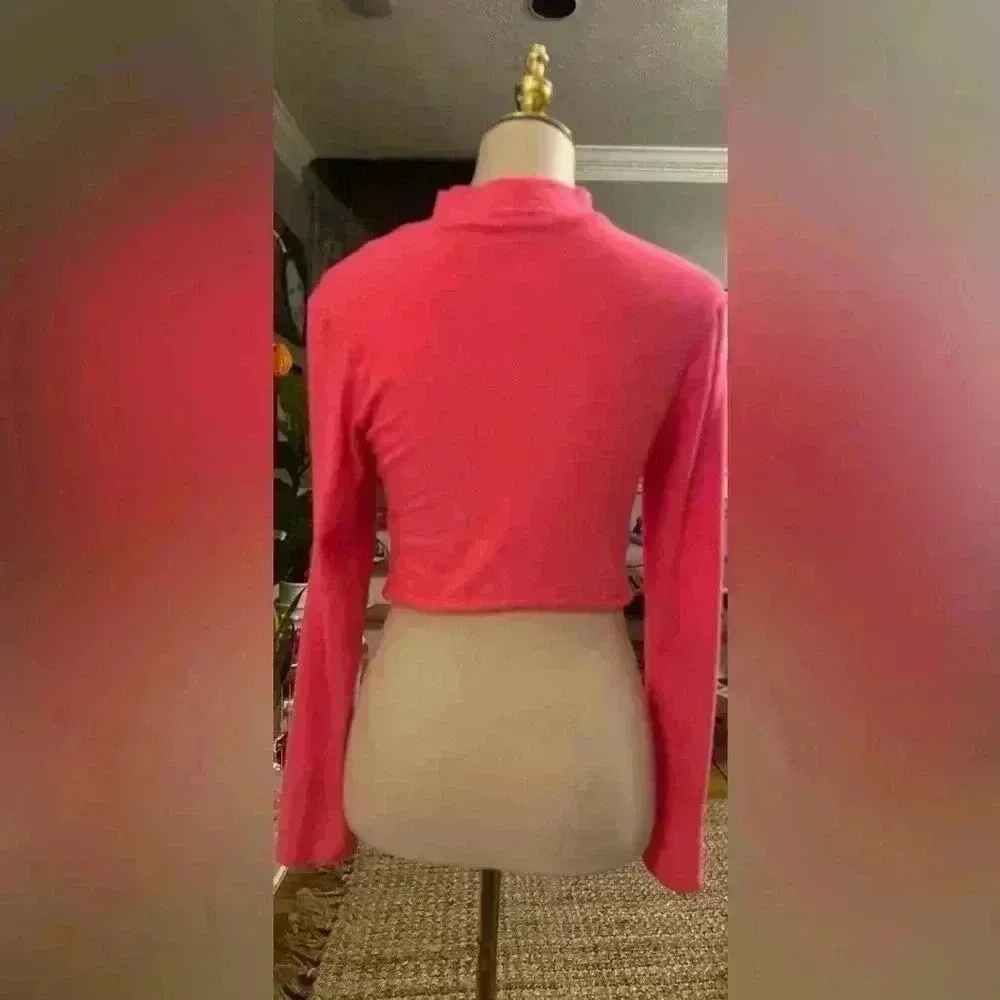 Feathers Pink Mock Neck Crop Blouse Large - Image 6