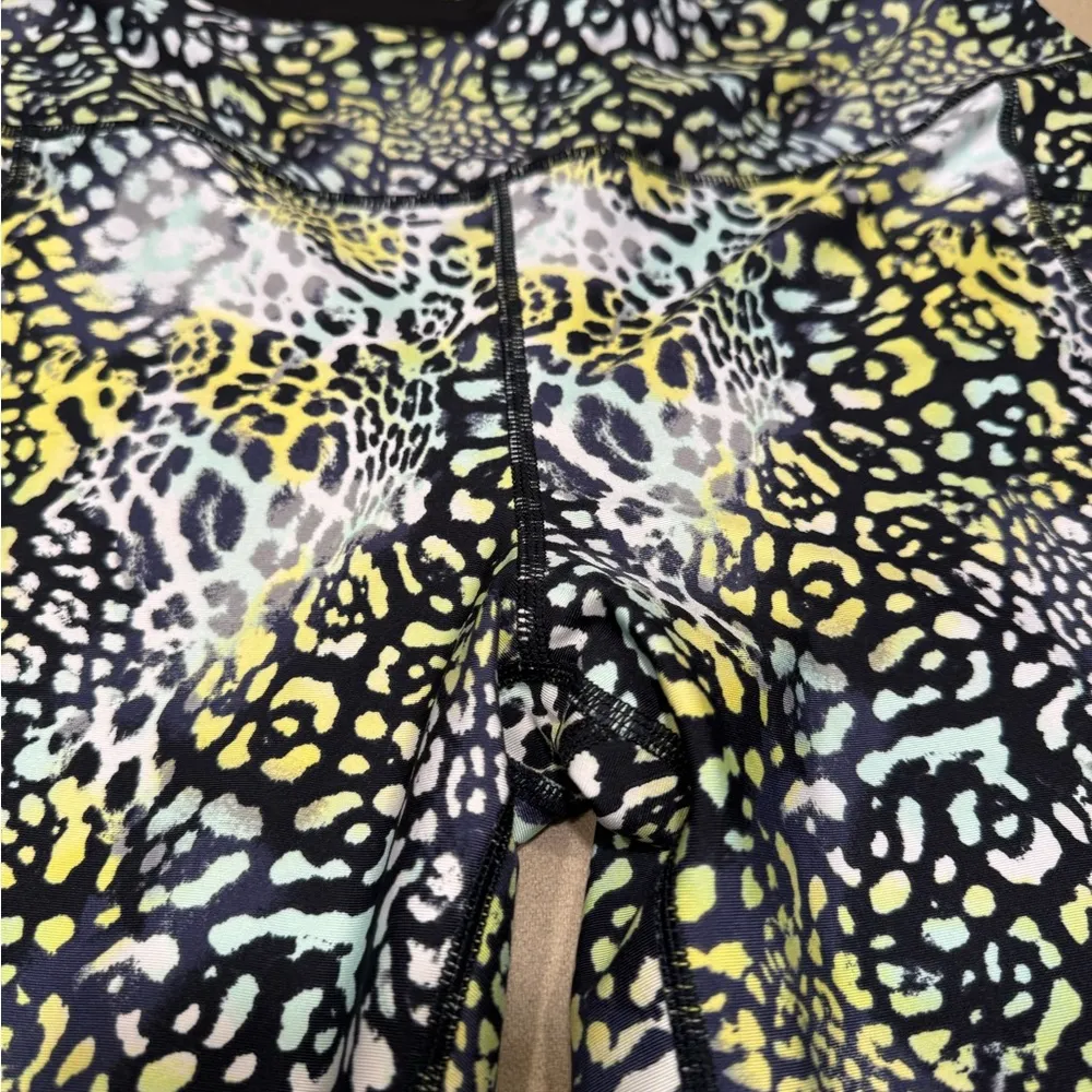 DKNY  Multicolor Animal Print Leggings - Image 3