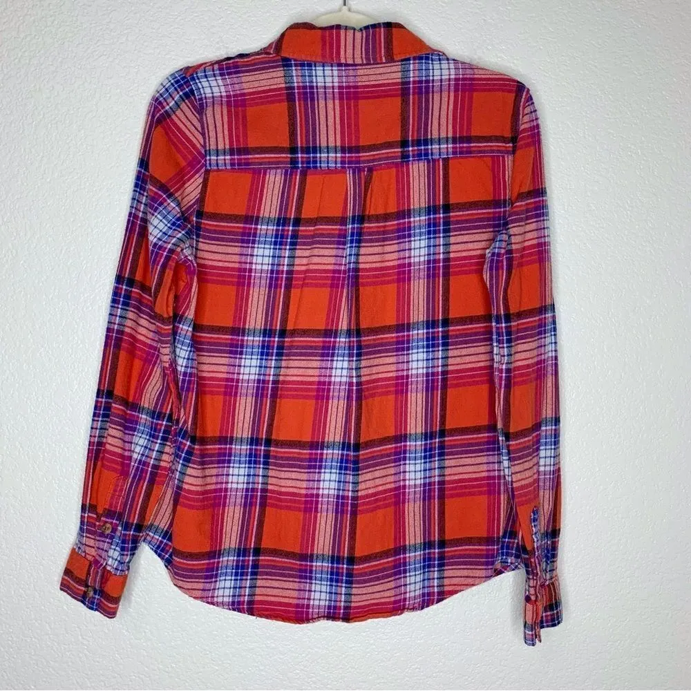 I Love H81 Los Angeles Women’s Flannel Long Sleeves Button Down Shirt - Image 4
