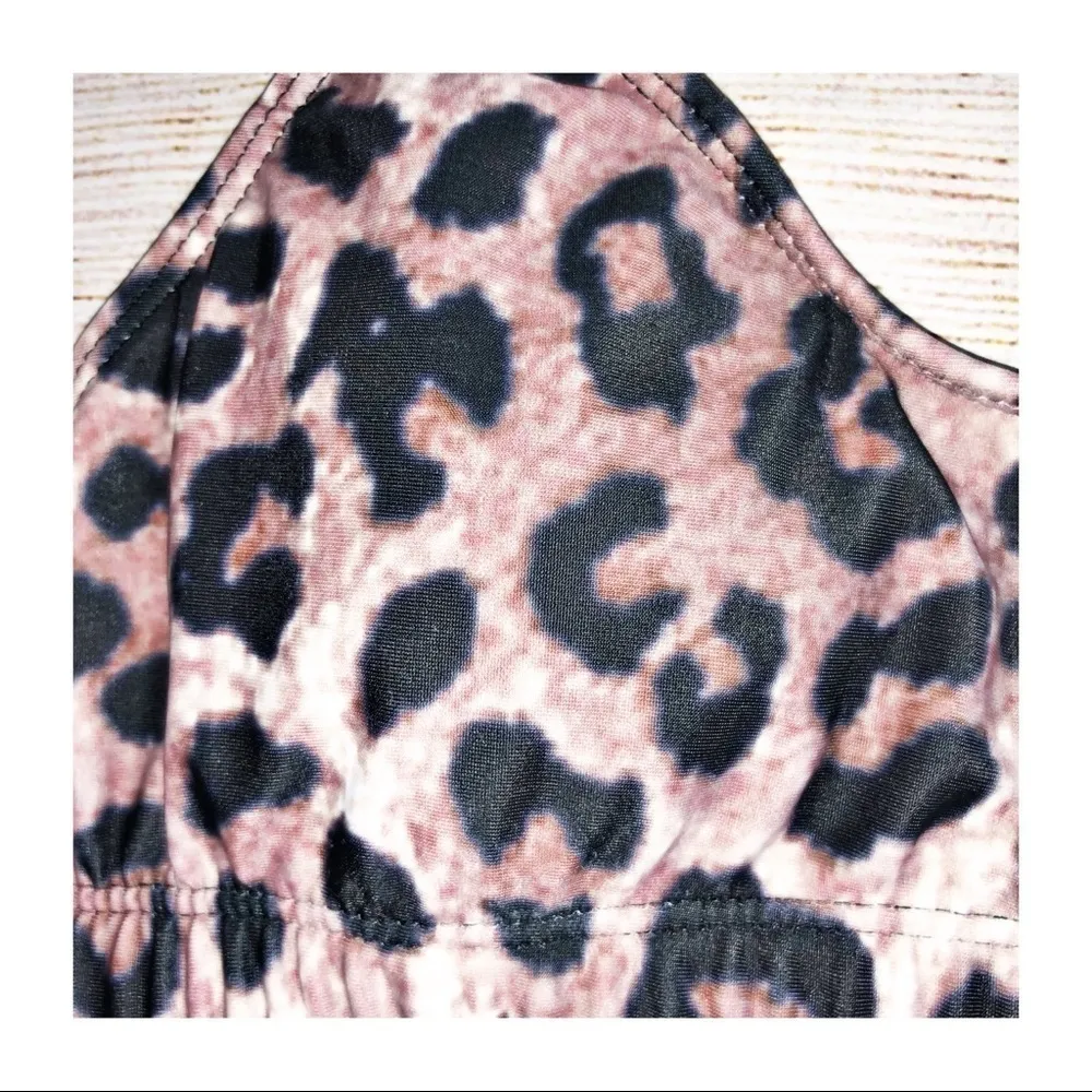 Leopard Print Shelf Bikini Top Size M Size M - Image 3