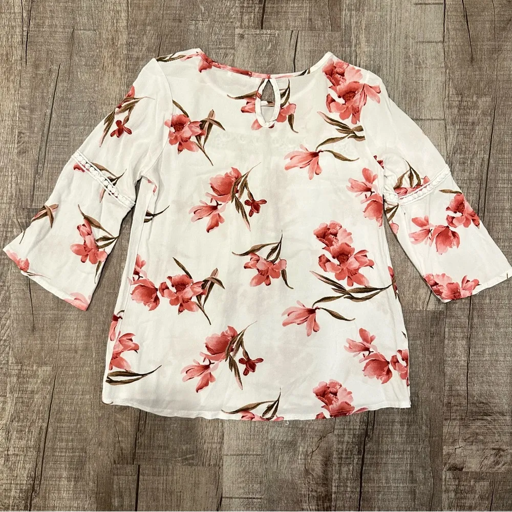 Floral Lace 3/4 Sleeve Blouse - Image 9