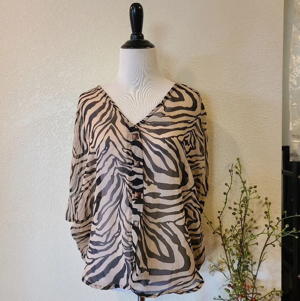 2 Sheer Blouses Size Medium - Image 9