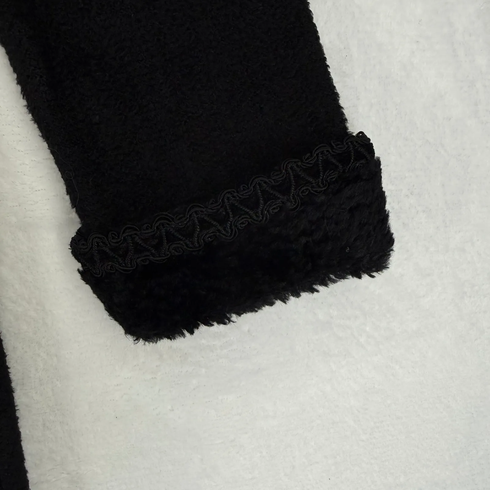 ST JOHN COLLECTION BY MARIE GRAY Black Textured Sheath Dress With Fur Trim Sz 8 - Image 6