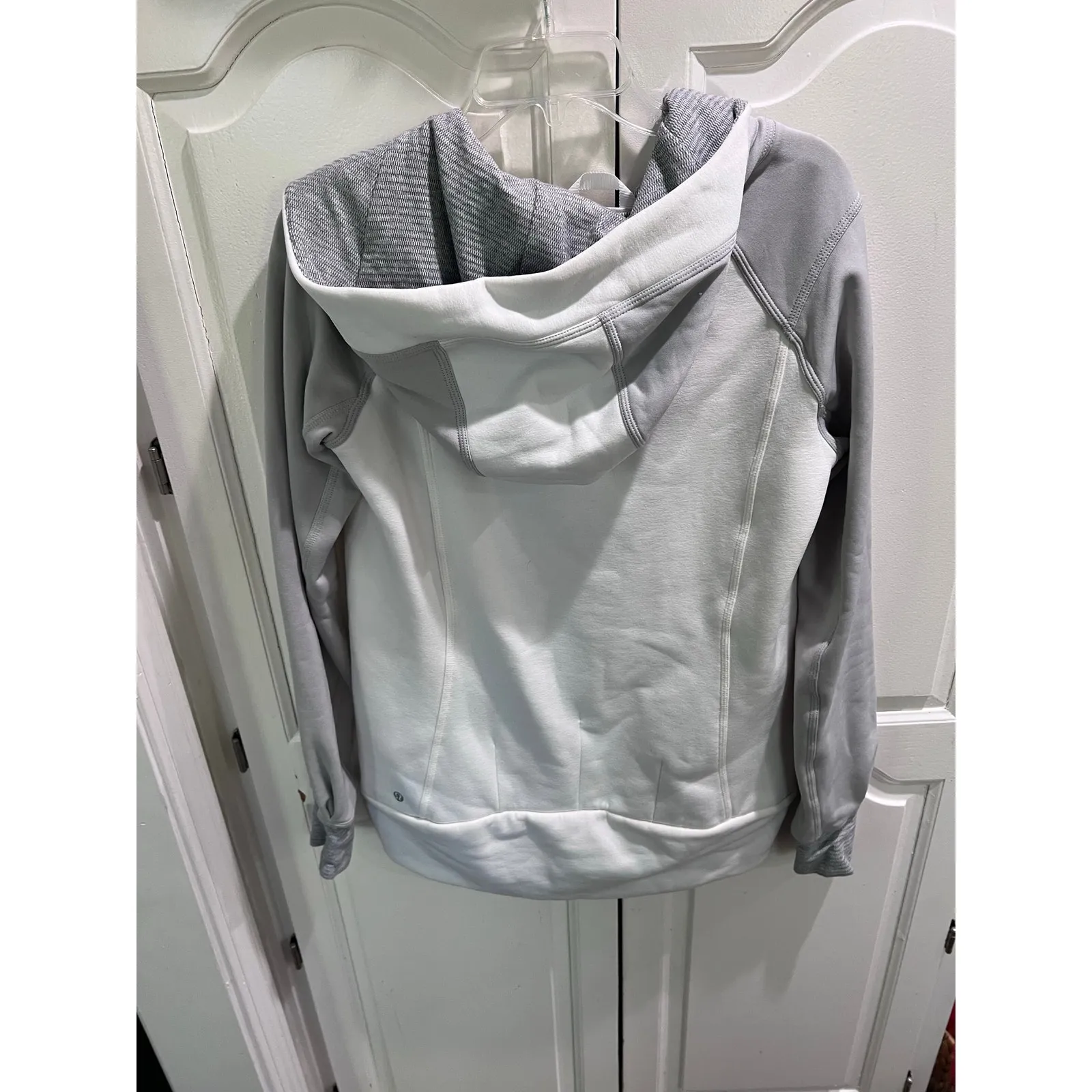 Lululemon Scuba Hoodie II Women’s Large White Gray Full Zip Sweatshirt - Image 2