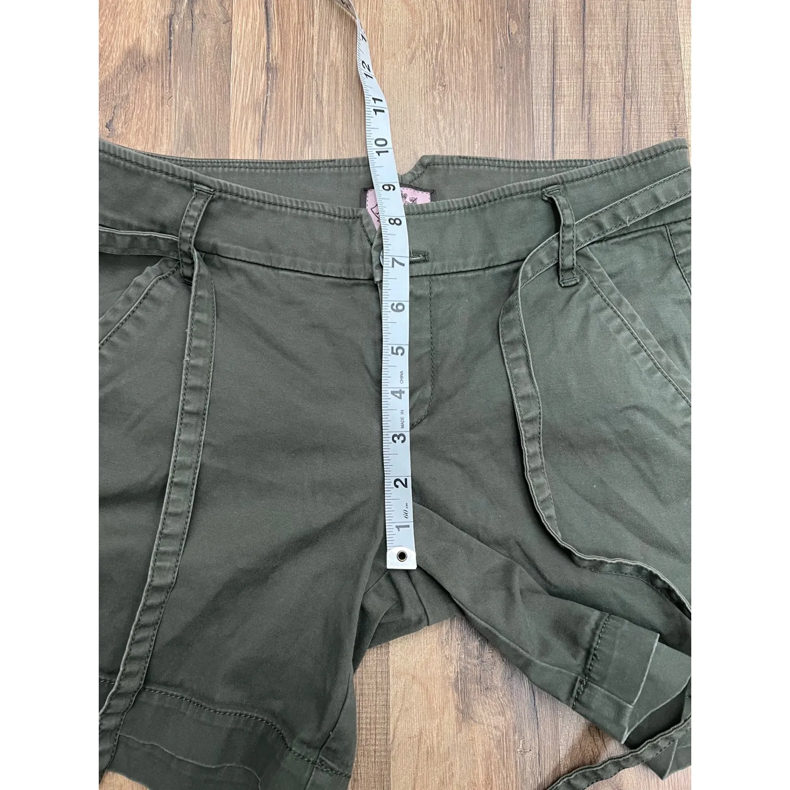 Juicy‎ Couture Green Cotton Stretch Utility Shorts Size 2 – 96% Cotton - Image 3