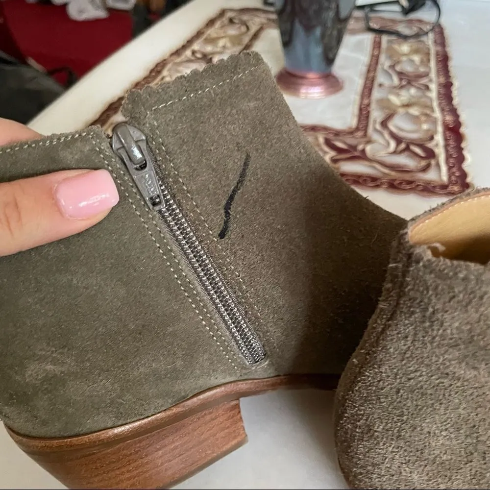 Jack Rogers Bailee Ankle Bootie- Size 7 - Image 3