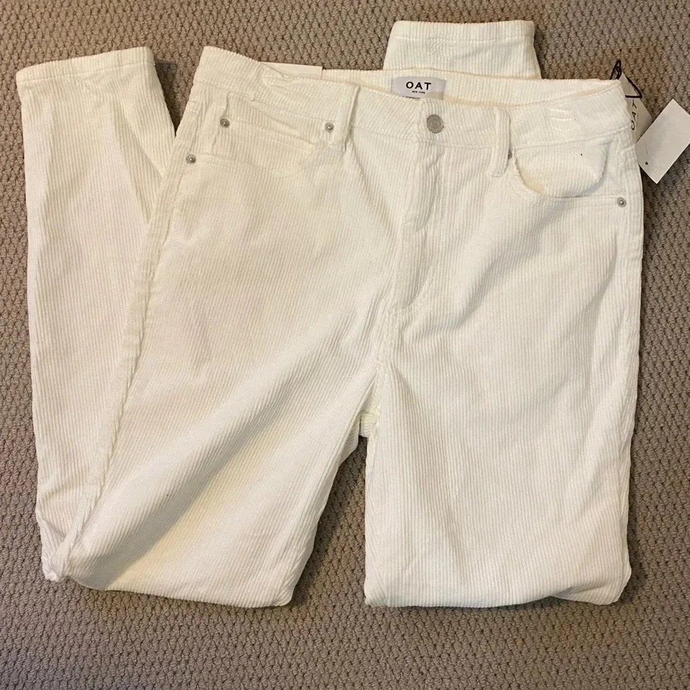 NWT Oat high rise skinny winter white corduroy pants size 30. Ivory. 28” inseam - Image 3