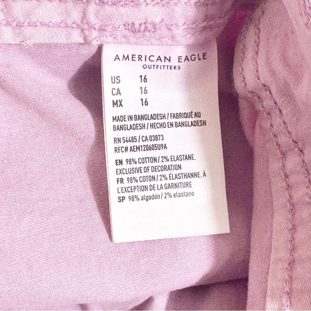 American Eagle Stretch ‘90s Boyfriend Cargo Shorts size 16 - Image 3