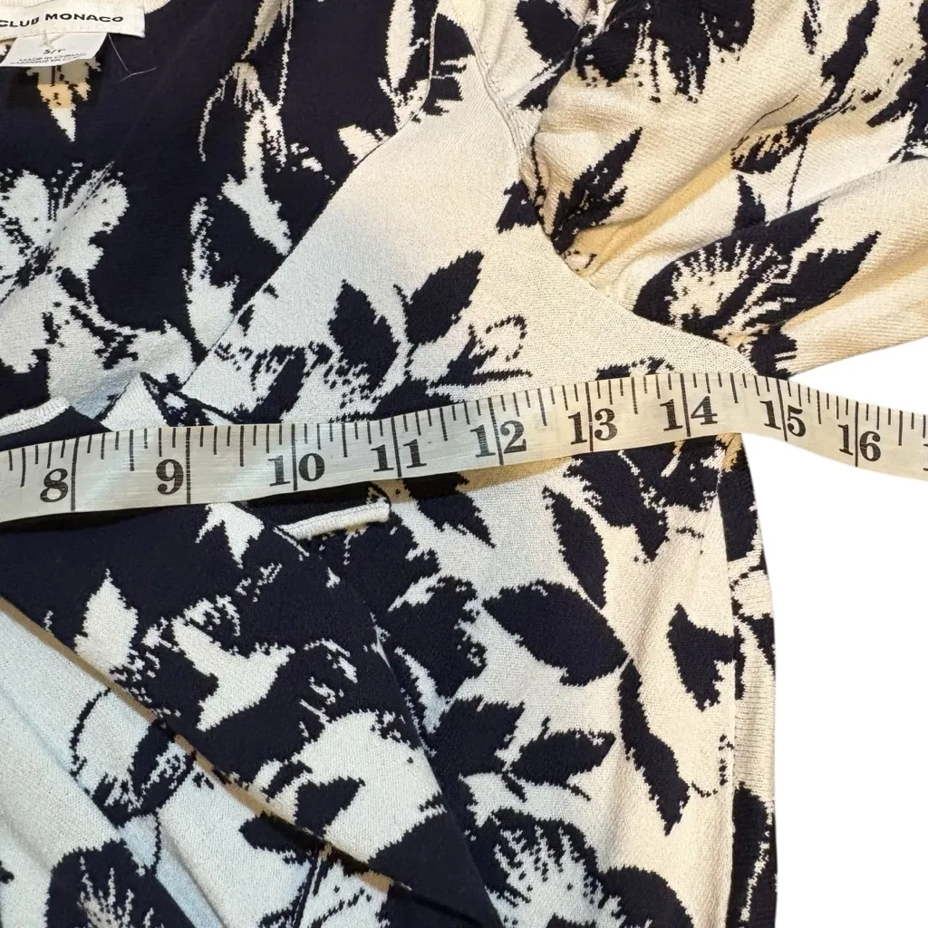 Club Monaco Japera wrap sweater bubble sleeves size S - Image 5