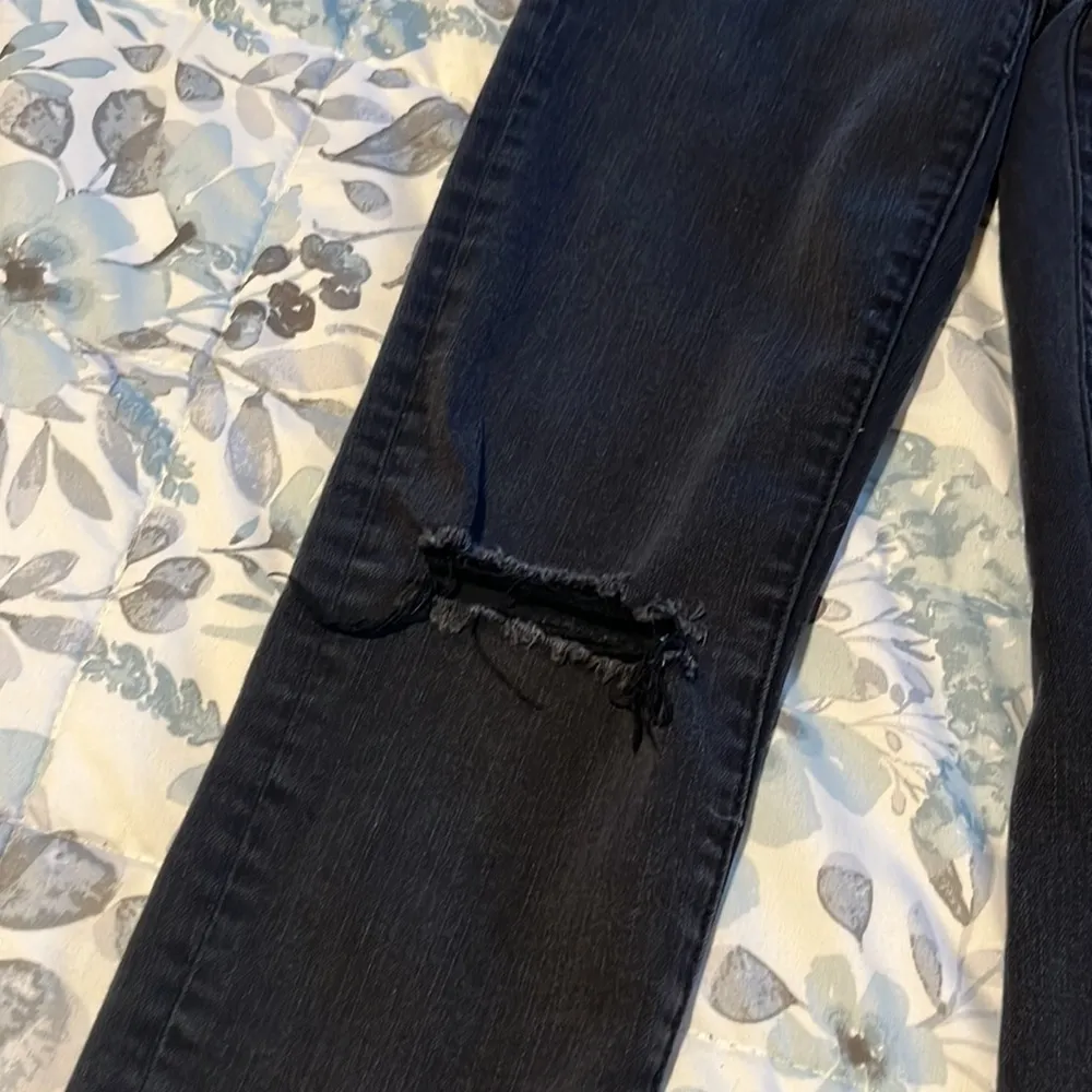 America Eagle Next Level Stretch Black Distressed Jeans Size 2 - Image 2